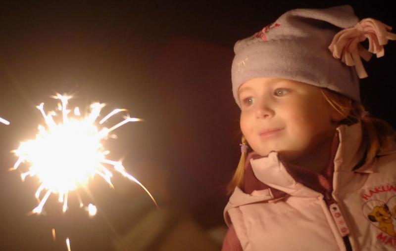 Ура, каникулы! Пиротехника, которую можно запускать с детьми - Ноябрьск | noyabrsk.salutsklad.ru